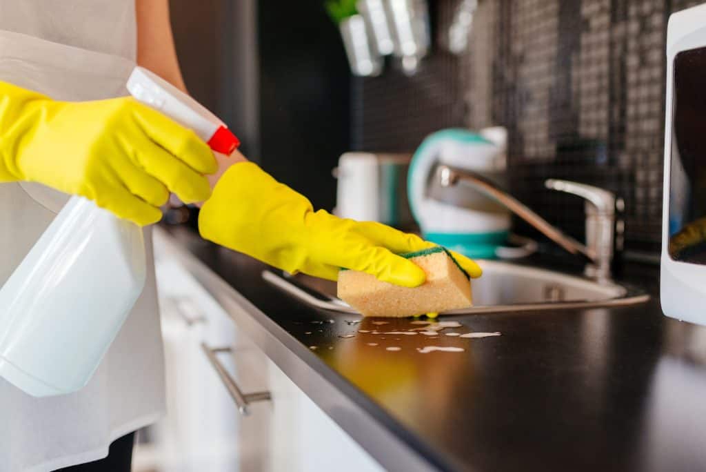 Kako očistiti mat kuhinju