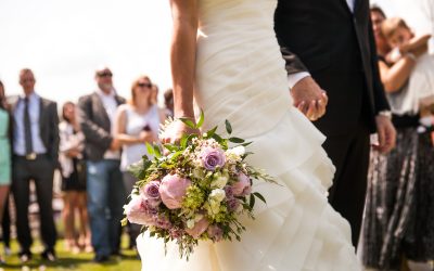 Najbolji načini da uključite obitelj i prijatelje u ceremoniju vjenčanja