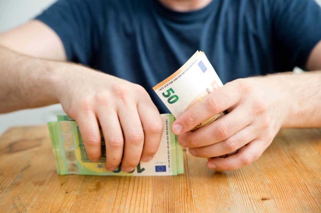 Kako smanjiti troškove bez odricanja Kako smanjiti troškove bez odricanja