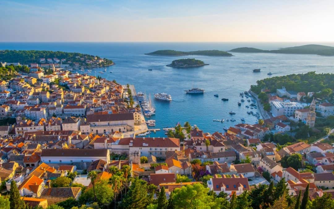 Kako odabrati idealnu vilu za odmor na Hvaru